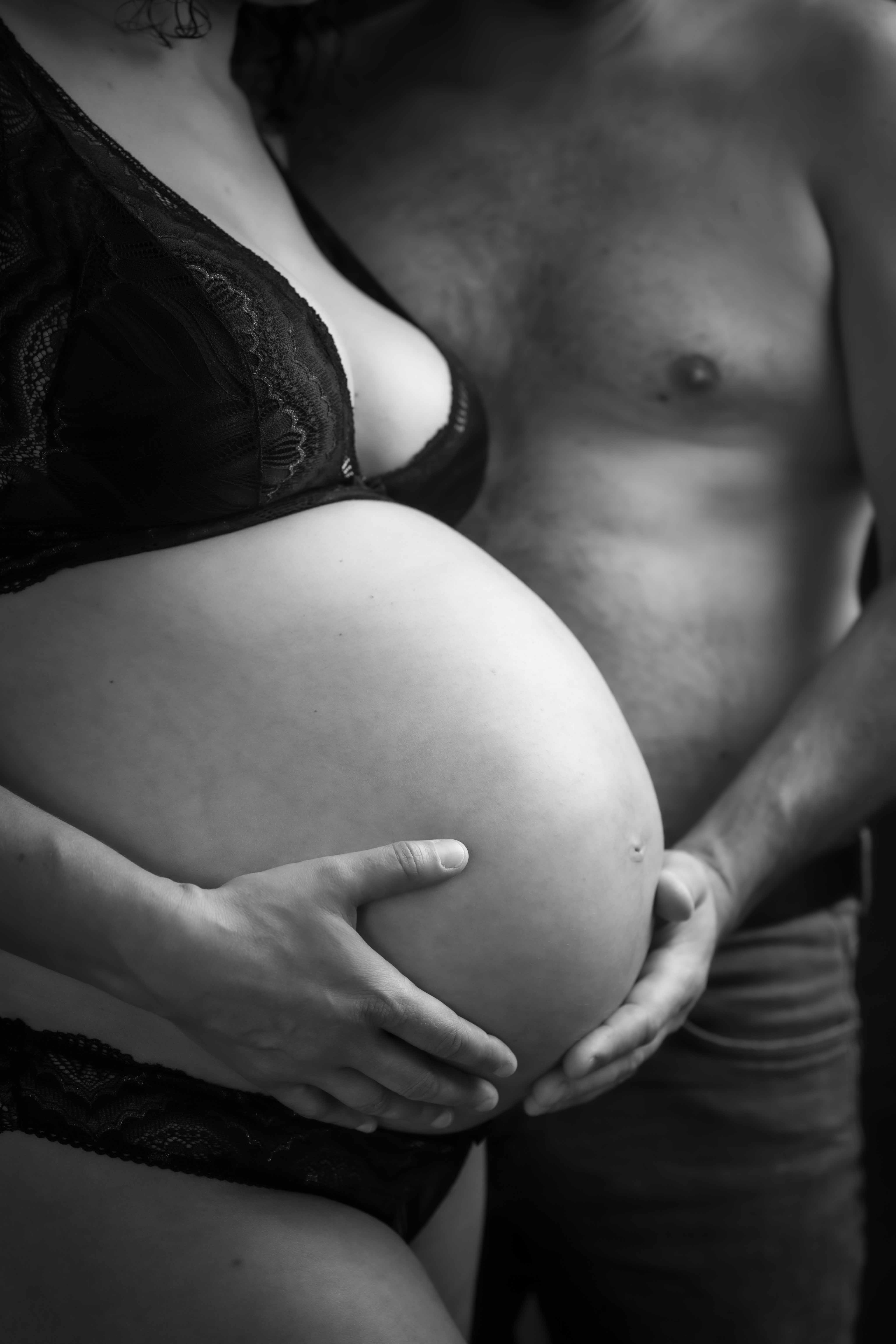 COUPLE HEUREUX ENFANT